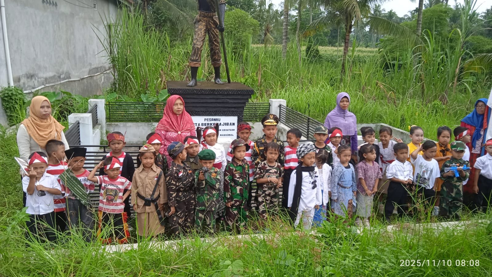 TK Dharma Wanita Kalipenggung Semarakkan Peringatan Hari Pahlawan 2025 dengan Semangat Patriotik