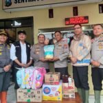 Karo Ops Polda Jatim Salurkan Bantuan dan Tinjau Penanganan Pengungsi Erupsi Semeru di Supiturang