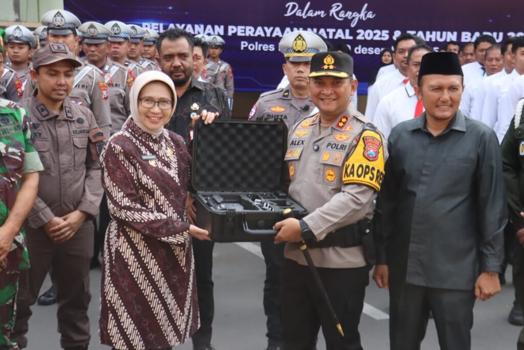 Pemkab Lumajang Serahkan Drone Thermal dan Tiga Motor Trail ke Polres Lumajang