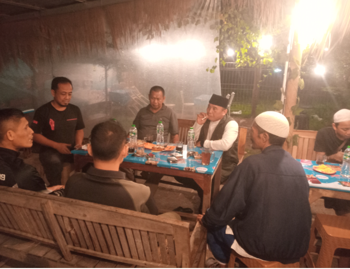 Silaturahmi Warga Coco Garden Ngariung Bersama Kades Ade Endang Saripudin 