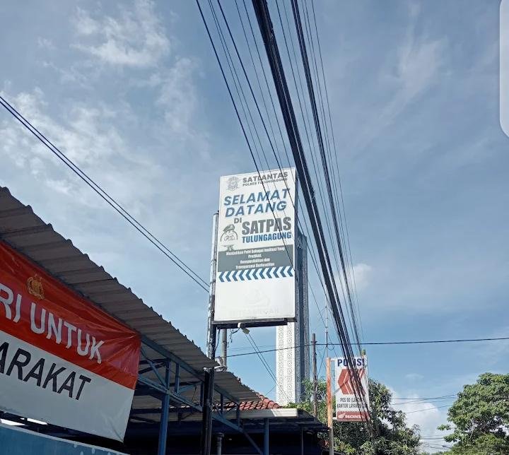 “Ada Apa dengan Satpas Tulungagung? Pemohon Umum Dipersulit, Jalur ‘Orang Dalam’ Diduga Bebas Tes dan Ujian”