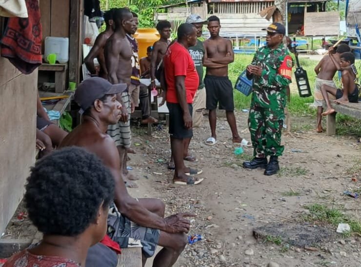 Babinsa Koramil Kokonao Jadikan Komsos Sebagai Media Jalin Silaturahmi Bersama Warga Binaan