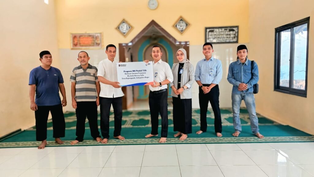 Wujud Kepedulian, BRI Peduli Sarana Musholla Nurusy Syfa Bojonggede