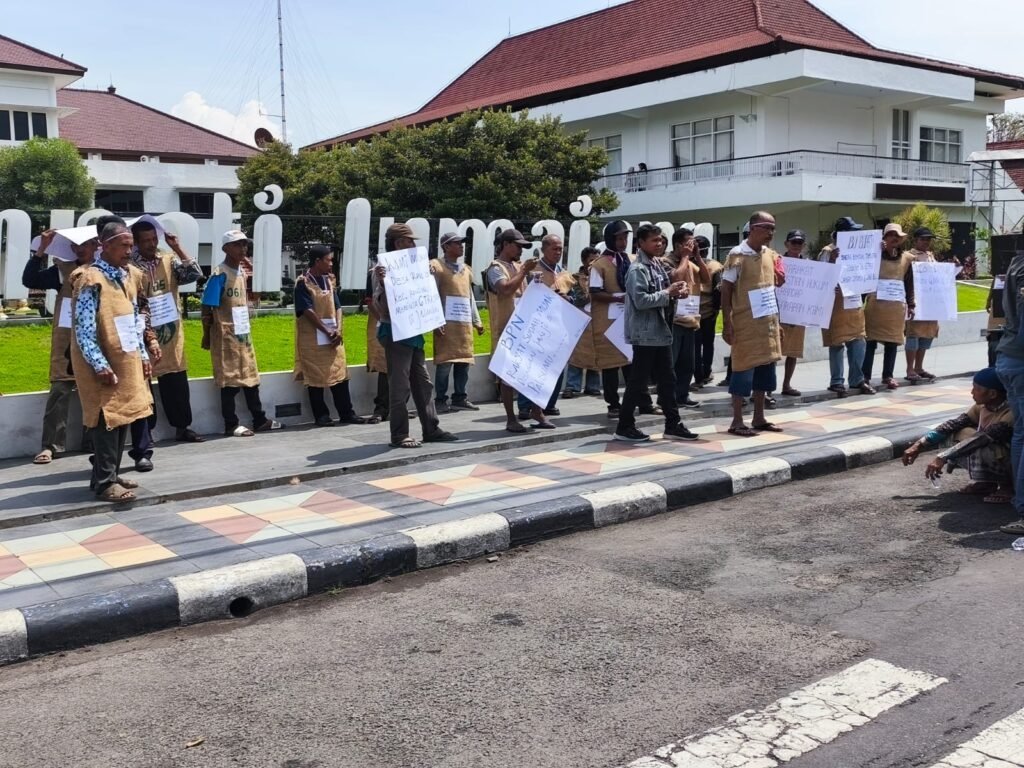 Tanggapan Bupati Dinilai Belum Memuaskan, Warga Desak Dokumen Segera Ditindaklanjuti