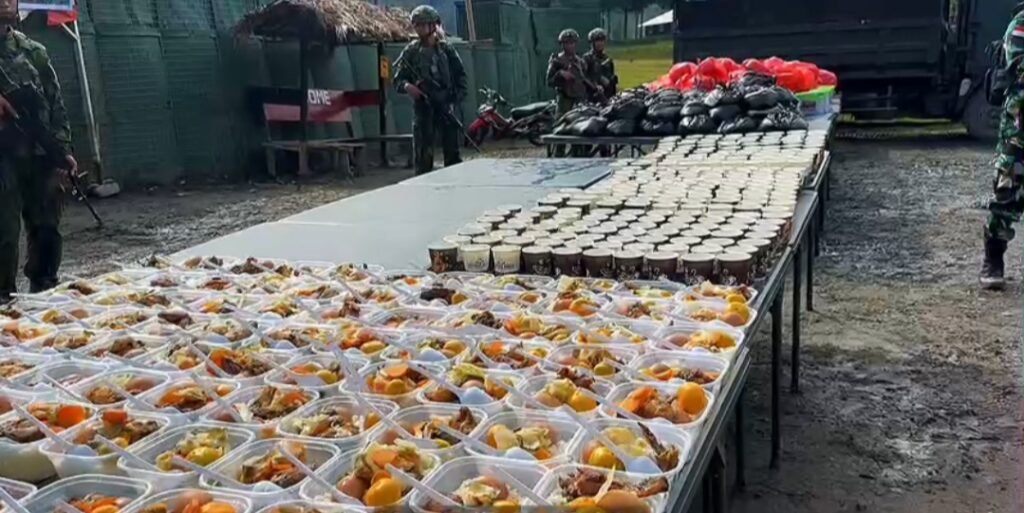 Koops TNI Habema Berbagi Kasih: Bagikan Sembako, Makan Bergizi Gratis, dan Pelayanan Kesehatan kepada Masyarakat Distrik Gome