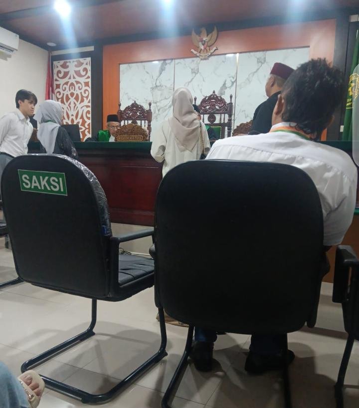 Eksepsi kompetensi jadi penentu :ketegasan majelis hakim dan keabsahan Dokumen dipertahuhkan.