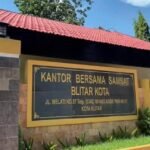 Masuk Area Parkir Langsung Dihampiri Calo, Publik Soroti Pengawasan di Samsat Blitar Kota