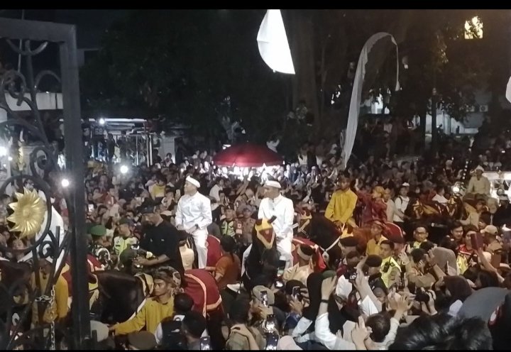 Kenyamanan Publik Puncak Acara Kirab Mahkota Binokasi