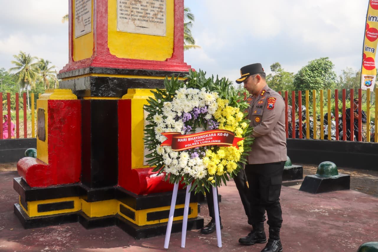 Jelang Hari Bhayangkara ke-80, Kapolres Lumajang Pimpin Ziarah ke Monumen Perjuangan Polri di Tumpeng