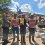 Sambut Hari Bhayangkara ke-80, Polsek Sukarami dan Bhayangkari Salurkan 50 Paket Sembako untuk Warga Kampung Pemulung