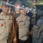 Polsek Air Kumbang Amankan Gebyar Muharam dan Santunan Anak Yatim, Ratusan Warga Hadiri Pengajian Akbar  Humas Polres Banyuasin Polda Sumsel  Banyuasin – Polsek Air Kumbang melaksanakan monitoring dan patroli pengamanan kegiatan Gebyar Muharam dan Santunan Anak Yatim yang dirangkaikan dengan Pengajian Akbar bersama Ustazah Liza Azizah, Lc. di Desa Sidomakmur (SP 2), Kecamatan Air Kumbang, Kabupaten Banyuasin.  Kegiatan tersebut berlangsung pada Sabtu (11/7/2026) mulai pukul 20.00 WIB hingga selesai.  Pengamanan dipimpin oleh Kapolsek Air Kumbang IPTU Yuliardi, S.H., M.H. bersama personel Polsek Air Kumbang guna memastikan seluruh rangkaian kegiatan berjalan dengan aman dan tertib.  Selain dihadiri Ustazah Liza Azizah, Lc., kegiatan juga dihadiri Kepala Desa Sidomakmur, unsur Pemuda Banser, serta masyarakat Kecamatan Air Kumbang dengan jumlah peserta diperkirakan mencapai 300 orang.  Kegiatan Gebyar Muharam dan santunan anak yatim tersebut bertujuan untuk meningkatkan keimanan dan ketakwaan kepada Allah SWT, memperdalam pemahaman ilmu agama, mempererat ukhuwah Islamiyah, sekaligus menumbuhkan kepedulian sosial terhadap anak-anak yatim.  Kapolres Banyuasin AKBP Risnan Aldino, S.I.K., M.Si., melalui Kasi Humas Polres Banyuasin IPTU Abu Bakar, S.H., mengatakan bahwa kehadiran personel Polri dalam setiap kegiatan masyarakat merupakan bentuk pelayanan untuk memberikan rasa aman sekaligus mempererat hubungan antara Polri dan masyarakat.  “Polri selalu hadir untuk memberikan pengamanan pada setiap kegiatan masyarakat, termasuk kegiatan keagamaan. Dengan kehadiran personel di lapangan, diharapkan seluruh rangkaian acara dapat berlangsung dengan aman, tertib, dan masyarakat dapat beribadah maupun mengikuti kegiatan dengan nyaman,” ujar IPTU Abu Bakar.  Ia menambahkan bahwa Polres Banyuasin akan terus mendukung berbagai kegiatan keagamaan dan sosial kemasyarakatan sebagai upaya memperkuat sinergi dengan seluruh elemen masyarakat serta menjaga situasi kamtibmas yang kondusif.  Selama pelaksanaan Gebyar Muharam dan Santunan Anak Yatim berlangsung, situasi di lokasi kegiatan terpantau aman, tertib, dan kondusif hingga acara selesai.