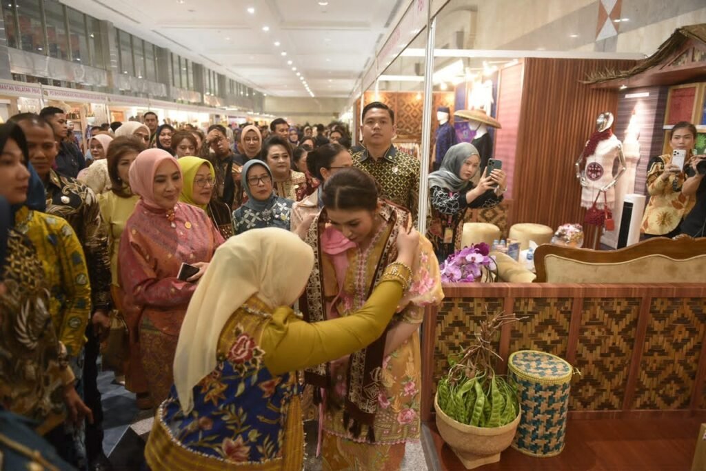 Pengurus Bhayangkari Daerah Banten Hadirkan Produk Kreatif UMKM di Bazar Kreasi Bhayangkari Nusantara 2026