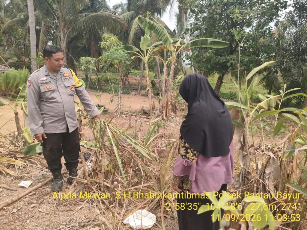 Aiptu Mirwan Ajak Warga Tebing Abang Manfaatkan Pekarangan untuk Dukung Ketahanan Pangan