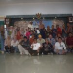 Mengharukan..! Purna Tugas Camat Randuagung Dra. Mawi Mujayanti, Diantar Salaman Satu Persatu Staf dan Forkopimcam