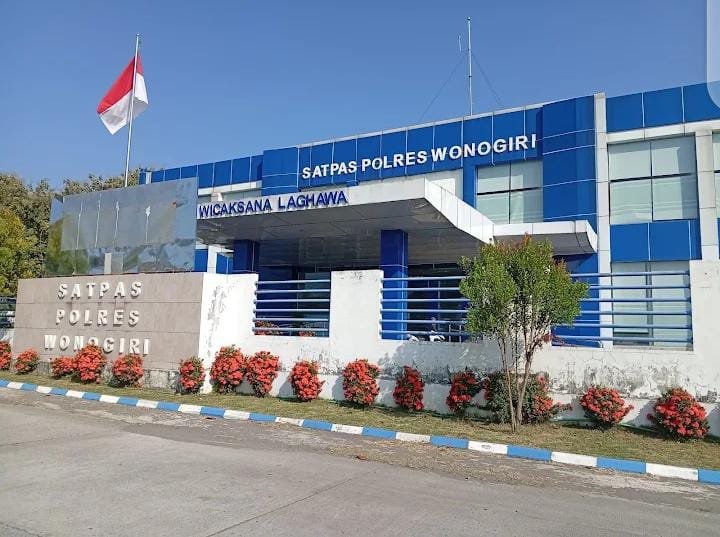 Dugaan “Jalur Cepat” SIM Rp800 Ribu di Satpas Wonogiri Jadi Sorotan, Prosedur Pelayanan Dipertanyakan